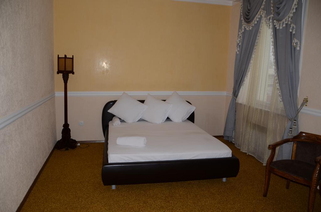 Saryarka Hotel Asztana Szoba fotó