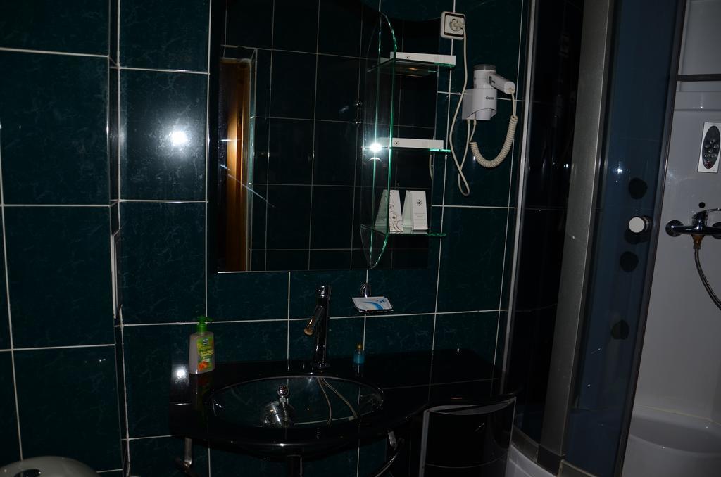 Saryarka Hotel Asztana Szoba fotó